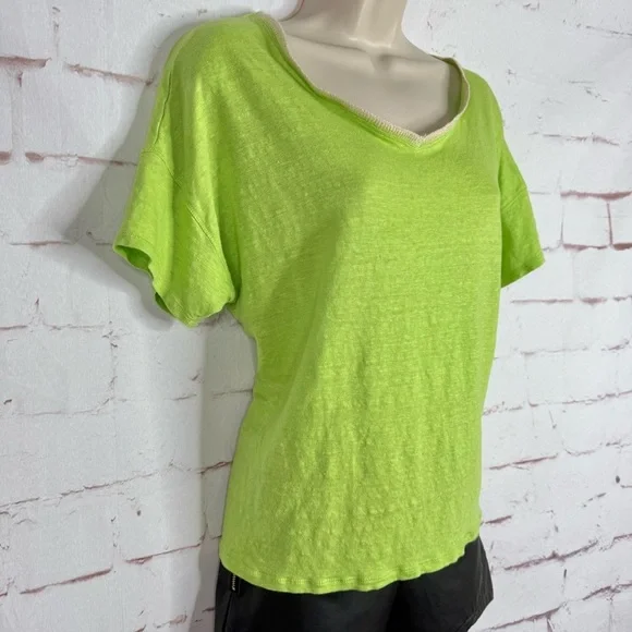 CHICO’S M Runs Large Loose Fit V-Neck Short Sleeve Light Knit Top Chico Size 1 - Picture 3 of 14